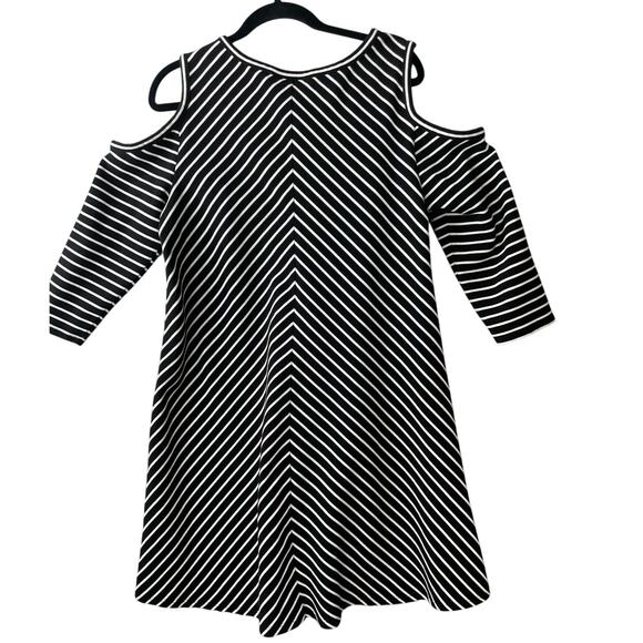 Lane Bryant Black white stripe cold shoulder mini dress Women's 14/16 - Picture 4 of 10